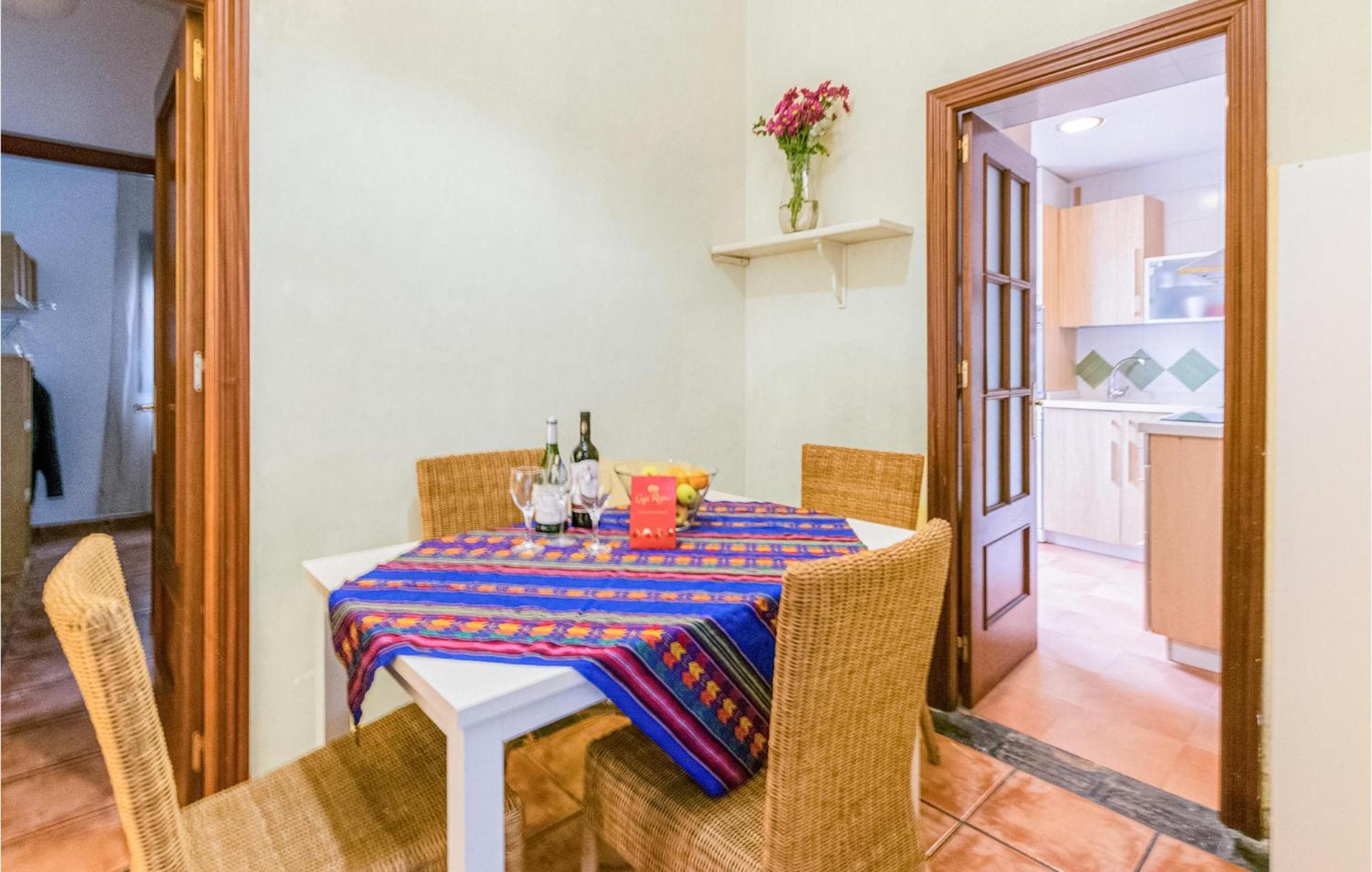 Lovely Apartment In Cordoba With Kitchen المظهر الخارجي الصورة
